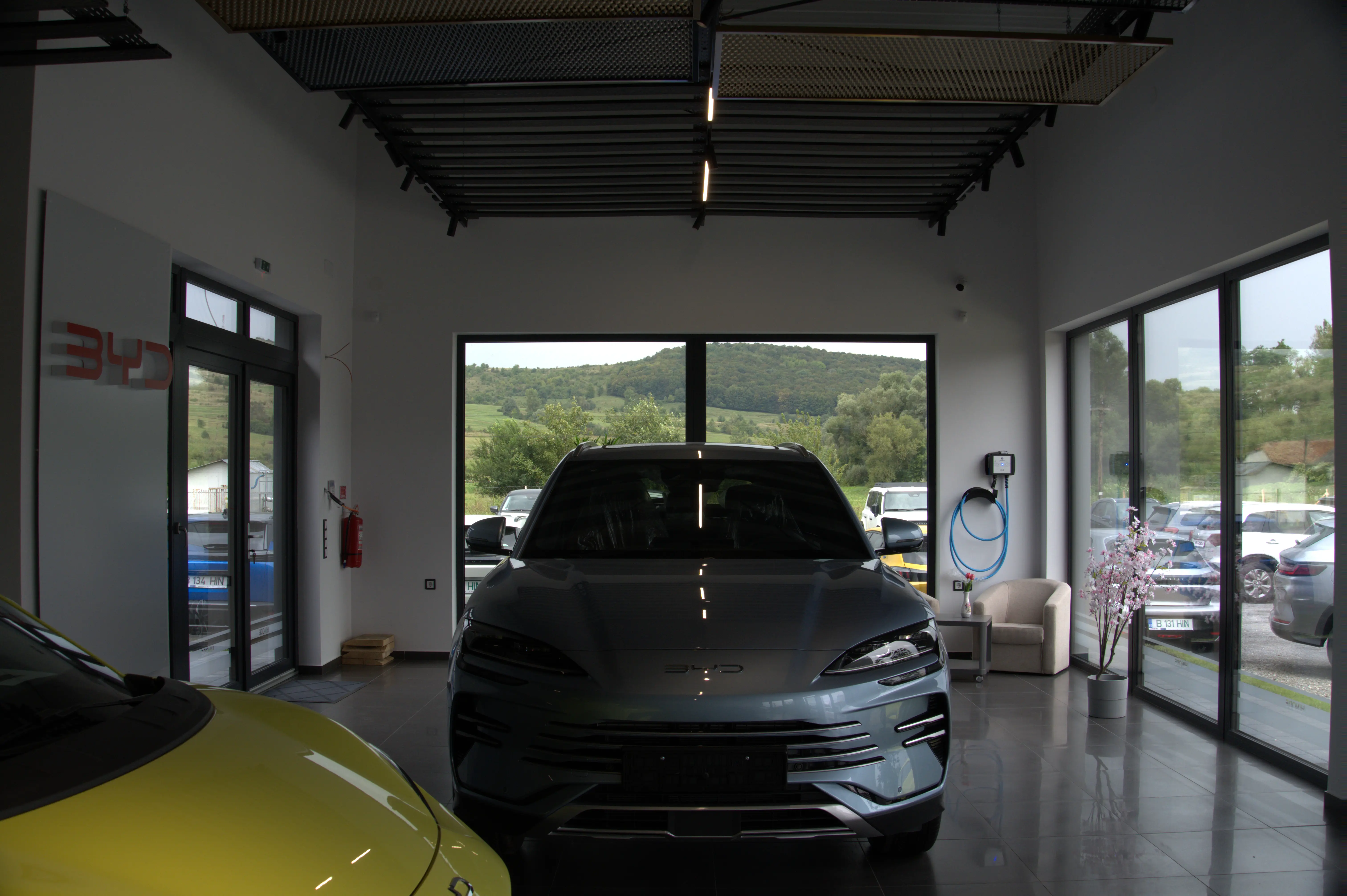 SHOWROOM ȘI SERVICE BYD / HINODE / KGM